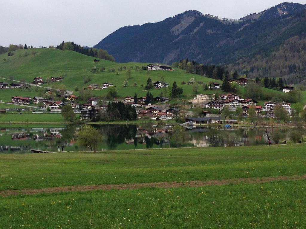 Weisses Roessl Am See Thiersee Exterior foto